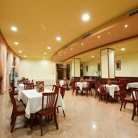 Hotel Veris Słoneczny Brzeg